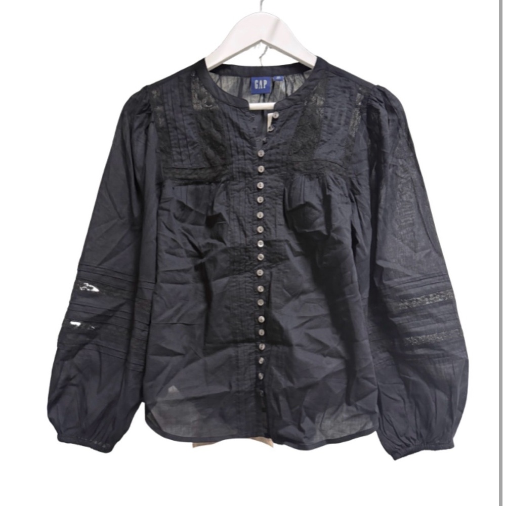 GAP Women’s Flowy Shirt